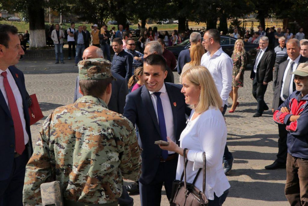 Министерот Николовски Доби Награда за Особен Придонес за Развој на Крива Паланка