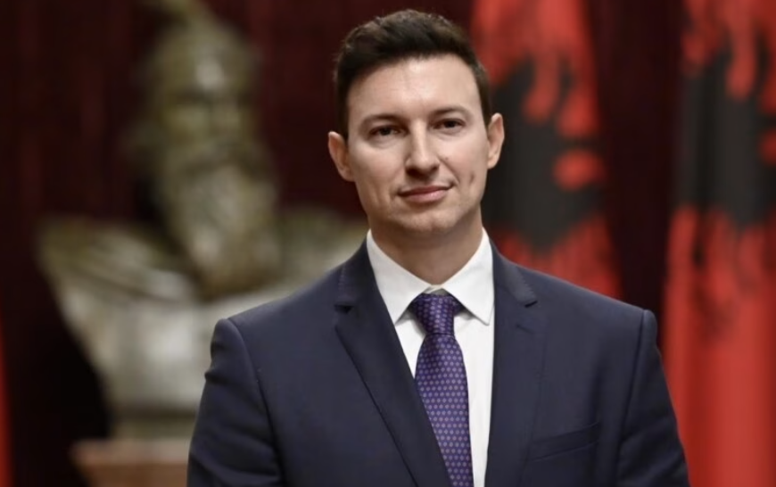 Реакции за работата на амбасадорот Мејдани и поддршката за протестот против правосудниот испит