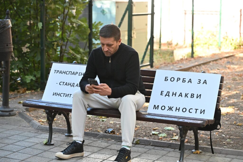 Д-р Дарко Василевски започна штрајк со глад